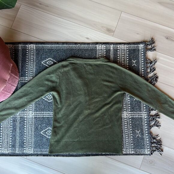 Olive green Henley long sleeve t-shirt ultra Soft Size Medium - Picture 3 of 3